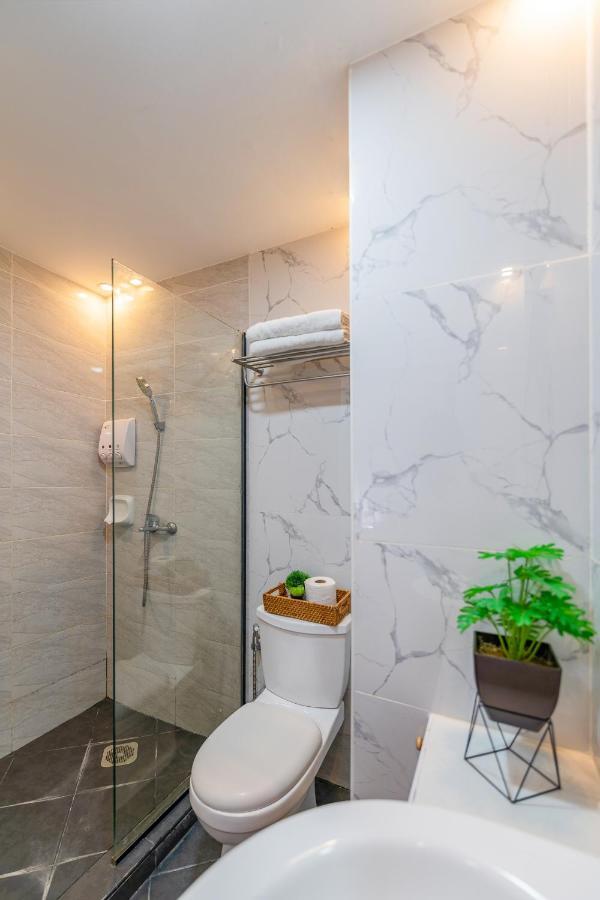 Appartamento Amani 133,3 Minutes To Airport,With Gym & Pool,Fast Wi-Fi, Free Netflix Lapu-Lapu City Esterno foto